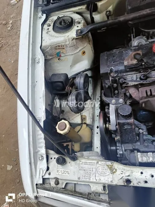 رينو 19 1994 أبيض مستعملة للبيع - 6