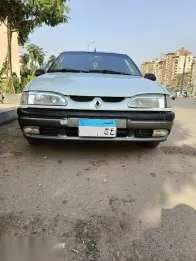 رينو 19 1994 أبيض مستعملة للبيع