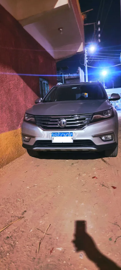 ام جى ار اكس 5 2019 أبيض مستعملة للبيع - 2