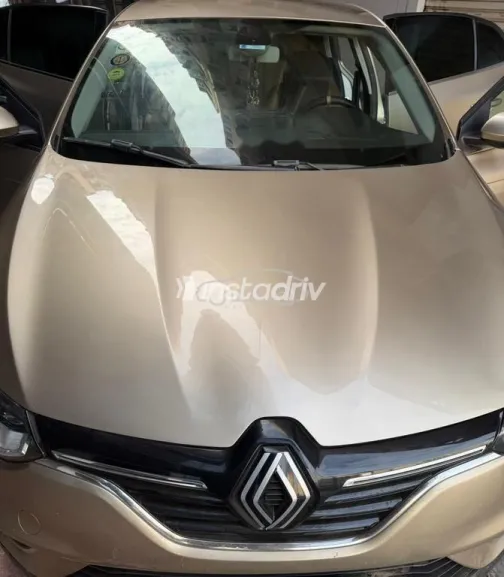 Renault Megane 2017 Gold Used for Sale - 4