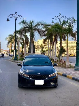 كيا سيراتو 2018 أبيض مستعملة للبيع