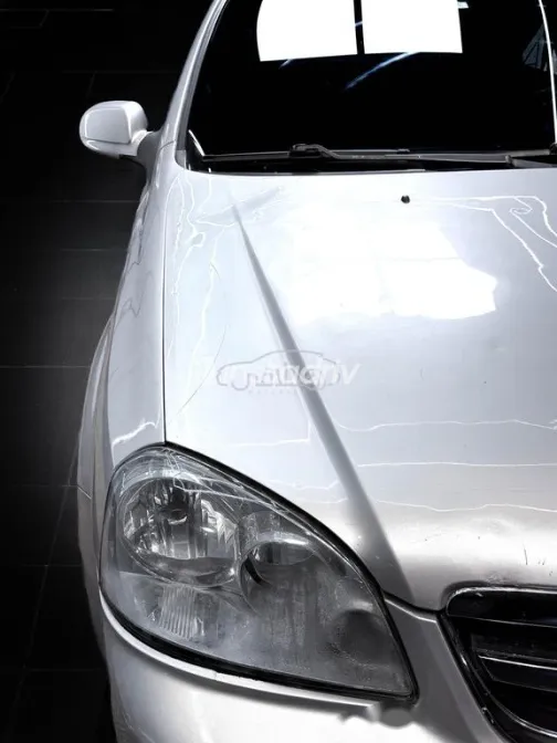 شيفروليه أوبترا 2009 فضي مستعملة للبيع - 3