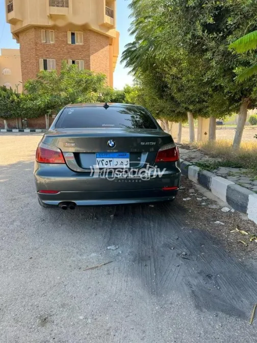 بي ام دبليو 523 2007 رمادي غامق مستعملة للبيع - 5