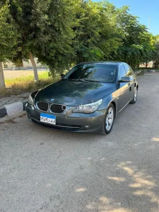 بي ام دبليو 523 2007 رمادي غامق مستعملة للبيع