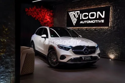 مرسيدس GLC 200 2023 أبيض مستعملة للبيع - 1