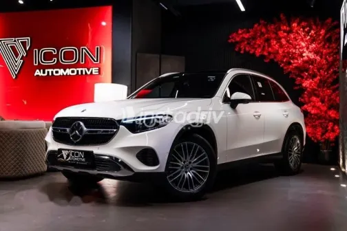 مرسيدس GLC 200 2023 أبيض مستعملة للبيع - 2