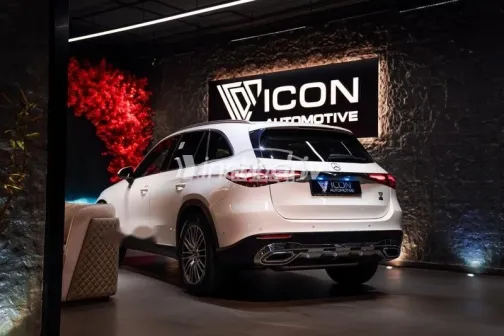 مرسيدس GLC 200 2023 أبيض مستعملة للبيع - 3