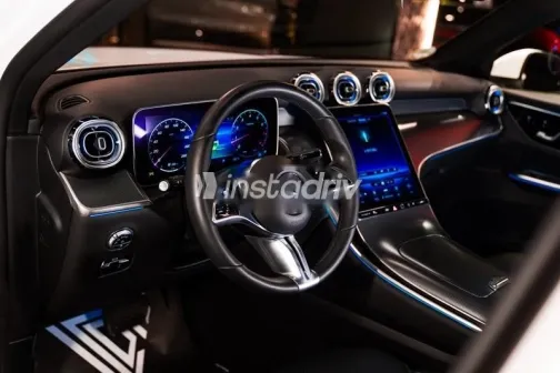 مرسيدس GLC 200 2023 أبيض مستعملة للبيع - 5