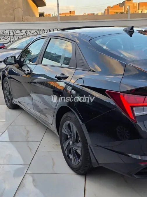 هيونداي إلنترا سى ان 7 2022 أبيض مستعملة للبيع - 4