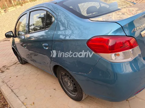 ميتسوبيشي اتراج 2015 أبيض مستعملة للبيع - 4