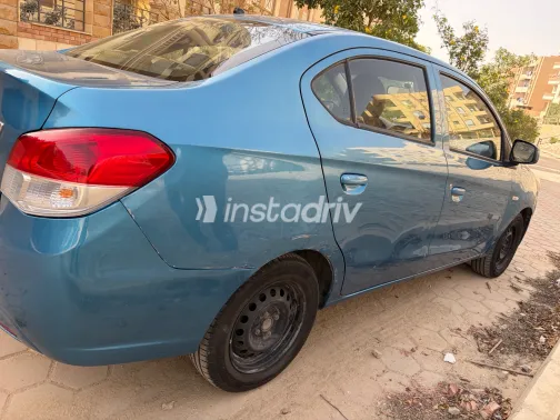 ميتسوبيشي اتراج 2015 أبيض مستعملة للبيع - 5