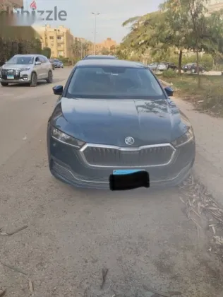سكودا اوكتافيا 2021 أزرق غامق مستعملة للبيع