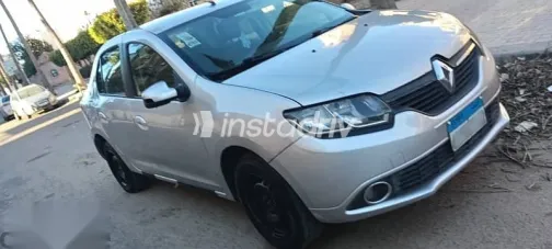 Renault Logan 2017 Silver Used for Sale - 1