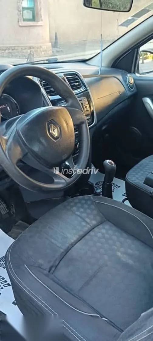 Renault Logan 2017 Silver Used for Sale - 4