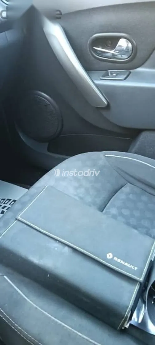 Renault Logan 2017 Silver Used for Sale - 6