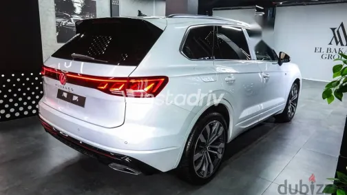 Volkswagen Touareg 2025 White New for Sale - 2