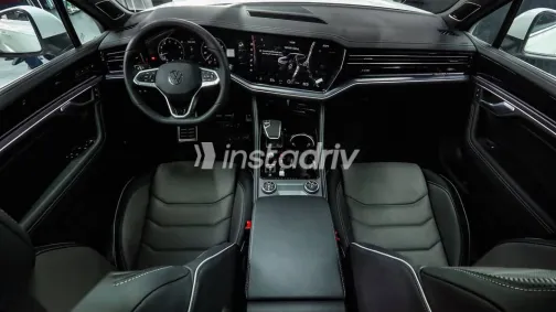 Volkswagen Touareg 2025 White New for Sale - 7