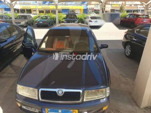 سكودا اوكتافيا 2003 أزرق غامق مستعملة للبيع - 1