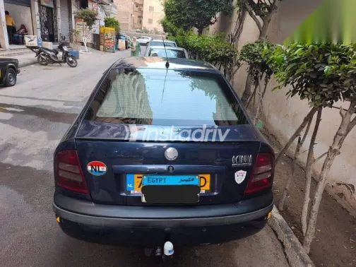 سكودا اوكتافيا 2003 أزرق غامق مستعملة للبيع - 2