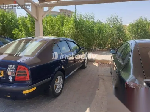 سكودا اوكتافيا 2003 أزرق غامق مستعملة للبيع - 4