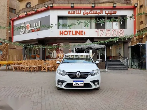 Renault Logan 2021 White Used for Sale - 1