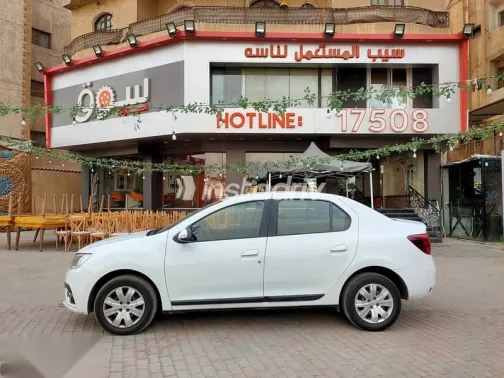 Renault Logan 2021 White Used for Sale - 2