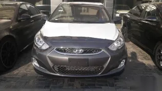 هيونداي اكسنت 2026 أسود جديدة للبيع