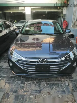هيونداي إلنترا 2026 رمادي جديدة للبيع