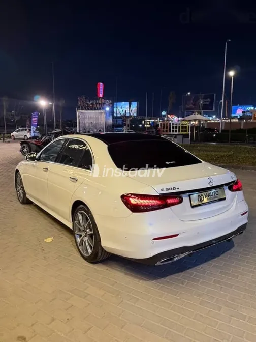 Mercedes E 300 2023 White Used for Sale - 5