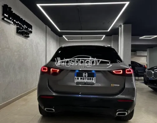 Mercedes GLA 200 2022 Gray Used for Sale - 2
