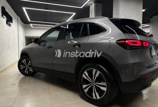 Mercedes GLA 200 2022 Gray Used for Sale - 4