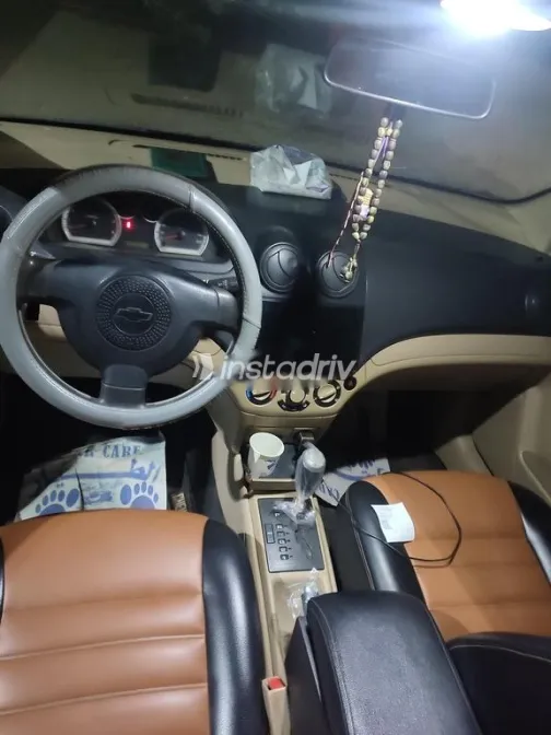 شيفروليه افيو 2013 فضي مستعملة للبيع - 3