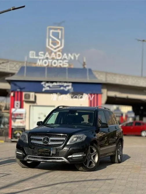 Mercedes GLK 350 2013 Black Used for Sale - 4