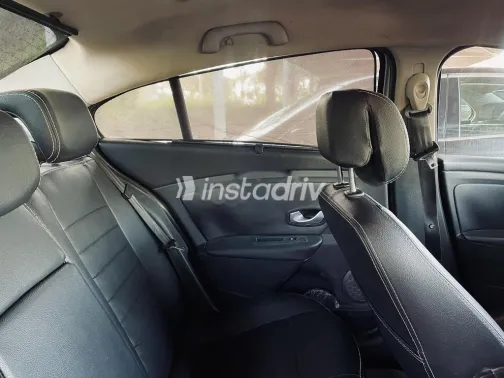 Renault Fluence 2010 Silver Used for Sale - 3