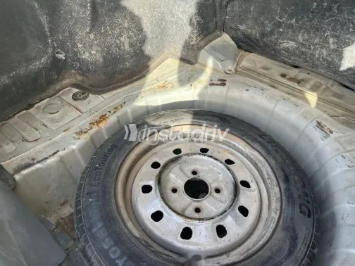 نيسان صنى 2009 ذهبي مستعملة للبيع - 2