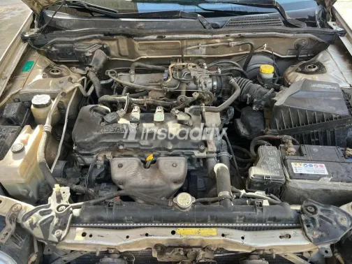 نيسان صنى 2009 ذهبي مستعملة للبيع - 3