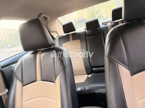 تويوتا كورولا 2016 أبيض مستعملة للبيع - 4