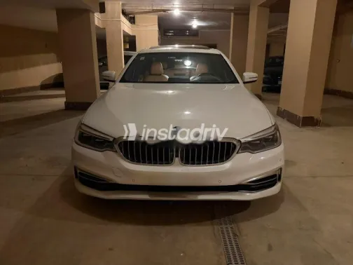 بي ام دبليو 520 2019 أبيض مستعملة للبيع - 1