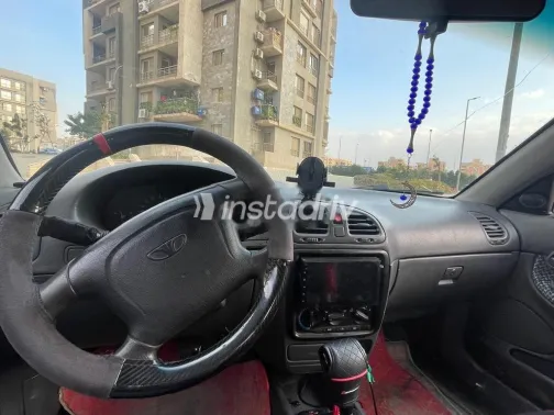 دايو نوبيرا 1999 أحمر مستعملة للبيع - 3