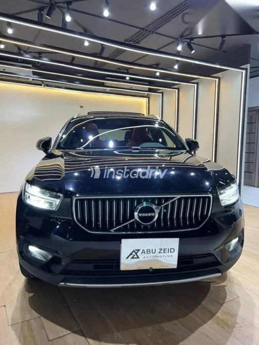 Volvo XC 40 2021 Black Used for Sale - 1