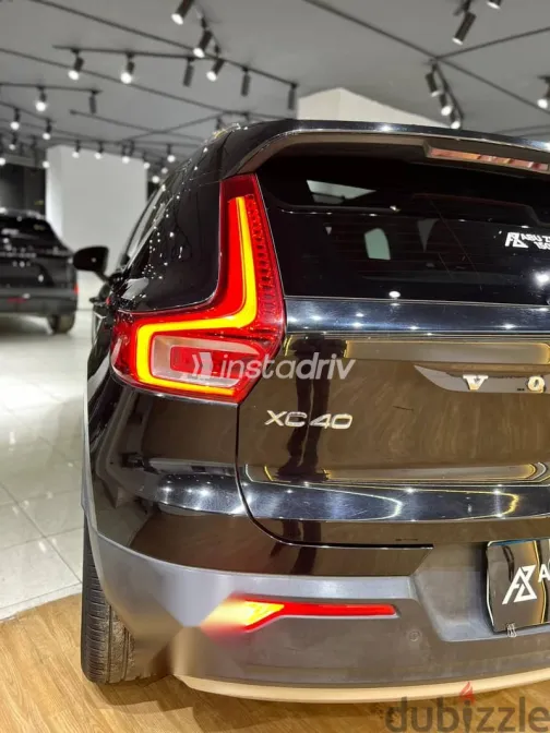 Volvo XC 40 2021 Black Used for Sale - 7