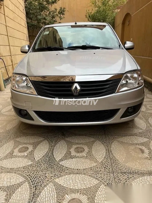 Renault Logan 2013 Silver Used for Sale - 1