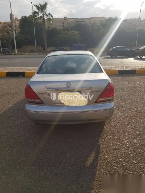 نيسان صنى 2008 فضي مستعملة للبيع - 5