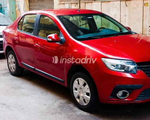 رينو لوجان 2018 أحمر غامق مستعملة للبيع - 1