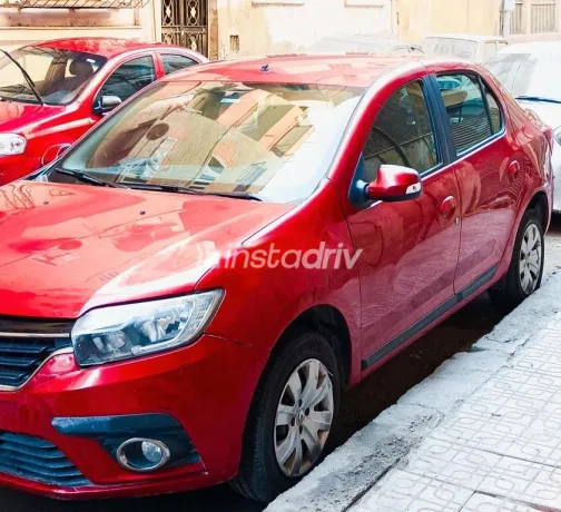 رينو لوجان 2018 أحمر غامق مستعملة للبيع - 2