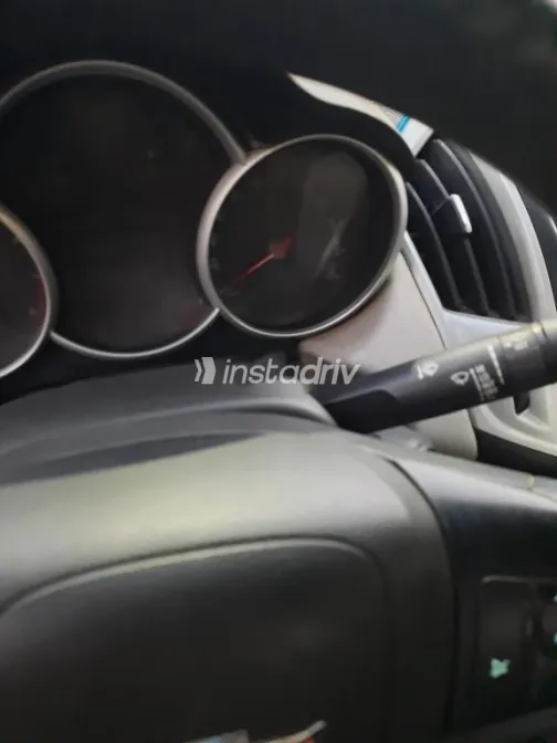 شيفروليه كروز 2017 أبيض مستعملة للبيع - 2