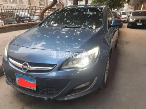 Opel Astra 2016 White Used for Sale - 1