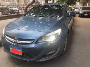 اوبل أسترا 2016 أبيض مستعملة للبيع