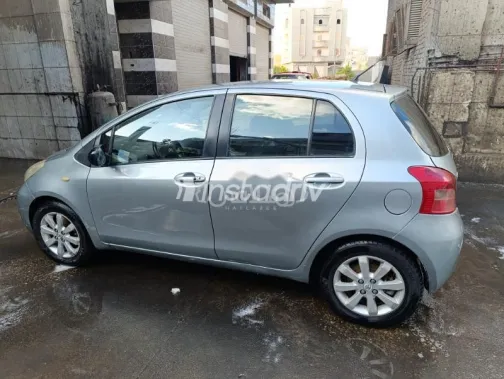 Toyota Yaris 2006 Silver Used for Sale - 2