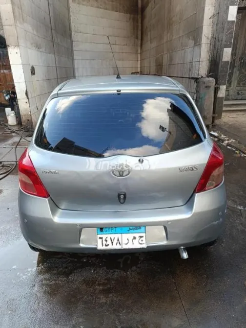 Toyota Yaris 2006 Silver Used for Sale - 4